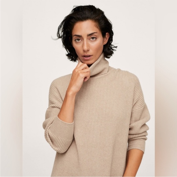 NWT MANGO beige ribbed sweater dress with pockets - Picture 5 of 7